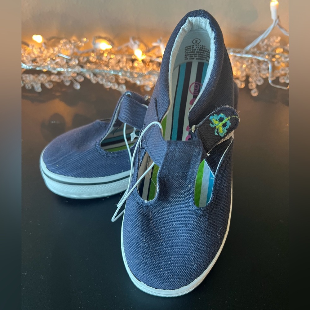 Navy Kids Tennis Shoes with Embroidered Butterfly
Size 9